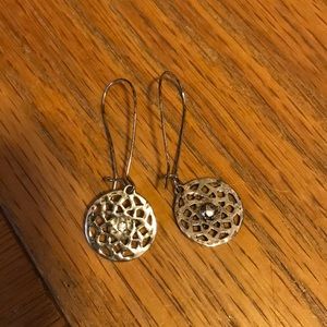Women’s earrings